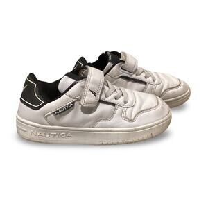 Nautica Kids Sneakers with Adjustable Strap and Bungee Straps